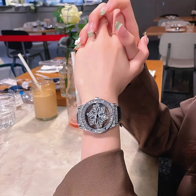 🕊️✨ Elegant Starry Sky Women’s Watch – Snowflake Dial & Faux Leather Strap ❄️💫 - DoorAndSteps E Commerce 